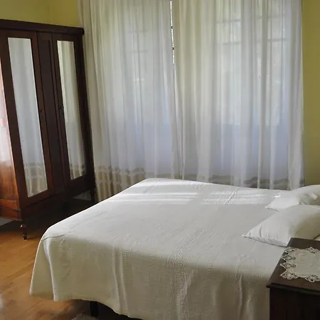 Alvarella Gæstehus 2*