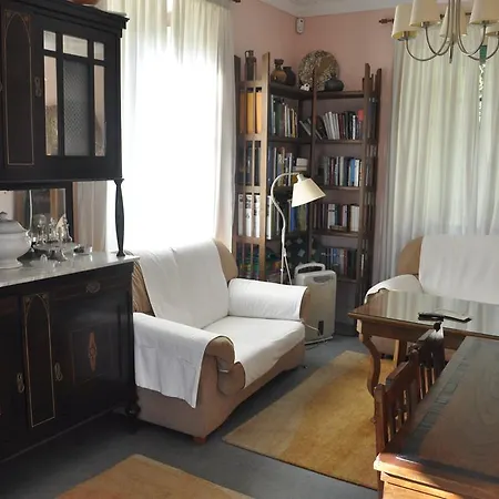 Alvarella Gæstehus Villarmayor (Galicia)