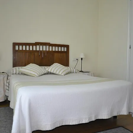 Alvarella 2* Villarmayor (Galicia)