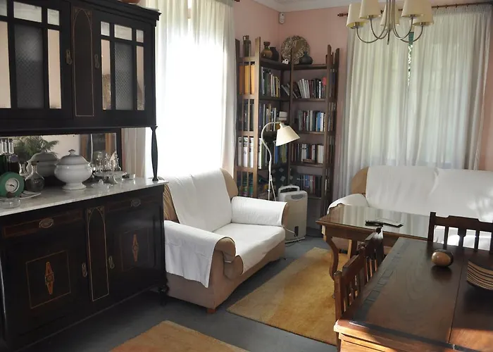 Alvarella Konukevi Villarmayor (Galicia)